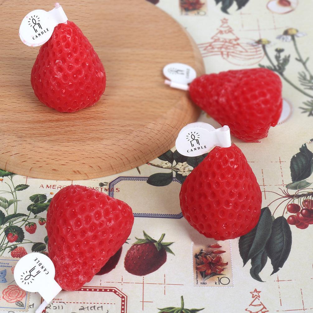 1PC/4PCS Strawberry Decorative Aromatic Candles Strawberry Shaped Scented Candle Mini Soy Wax Candle Small Scented Candle Wax Decorative Candle for Bedroom Bathroom Decoration Parties Soy Wax Scented Candle For Birthday Wedding Candle
